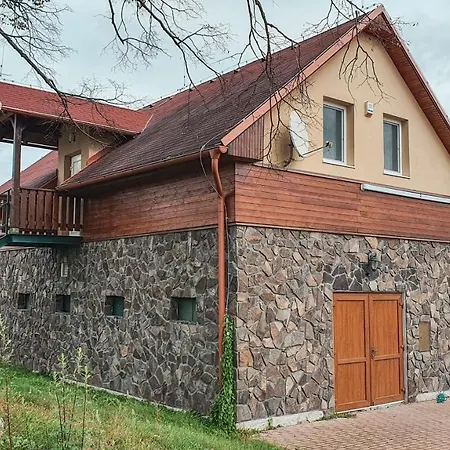 Penzion Tri Duby Golf Penzion Sliač